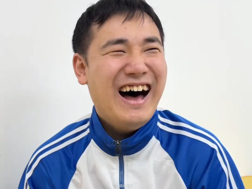 肚子怎么小了？脱老师-1.jpg